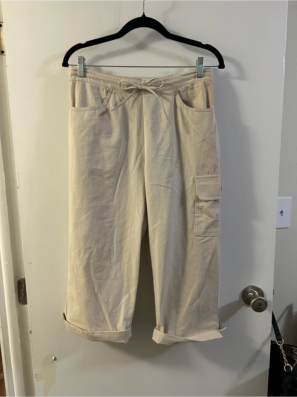 Vintage Cream Capri Pants from Falls Creek